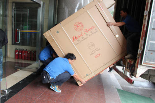 石林钢琴贵重工艺品无忧运